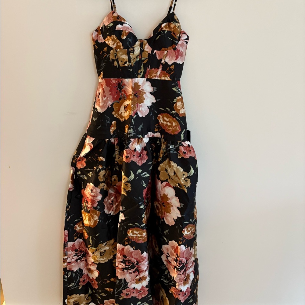 Lulu's Black Floral Maxi Dress